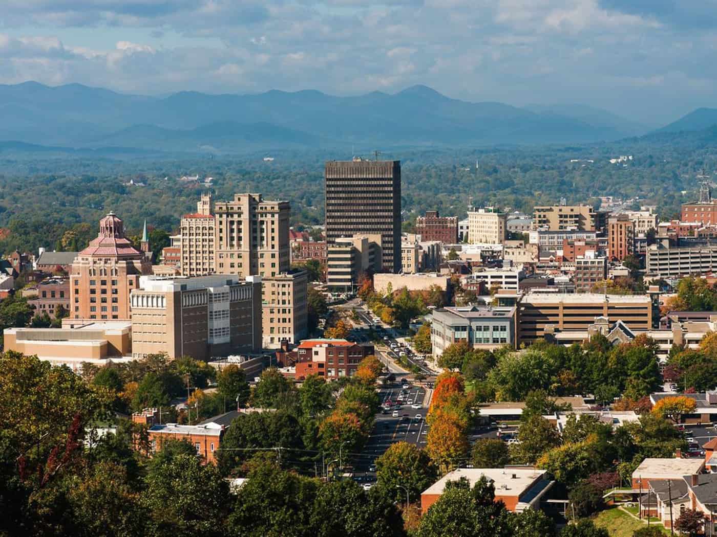 Chi qano tun tjax laq’è jun twi kyk’uj Alex qe xnaq’tzal te Bucombe.