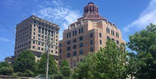 Taq rajaw nim k’ay che Merrimon tjan kek tao’ Chi rajuxik kek chpuj taq k’ak’ jalwachinik