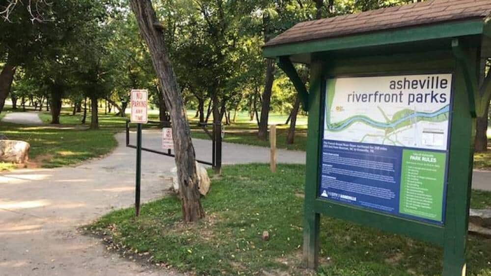 Descubre cómo Alquilar Espacios en Asheville Parks: Entrevista con Max Cherry – Mam